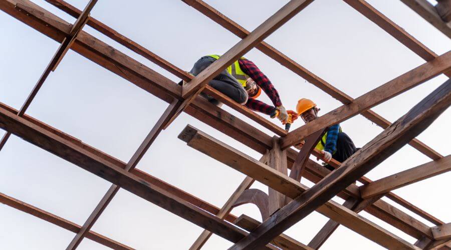 Professional gutter cleaning services in Smoaks, SC